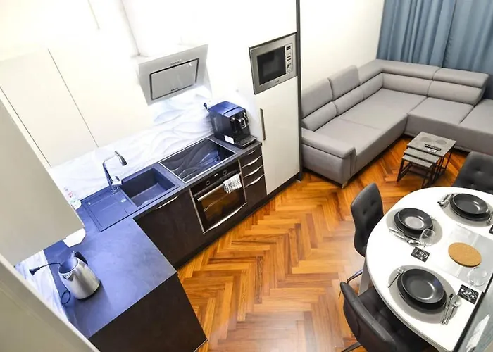 Brandly New Apartment Anděl